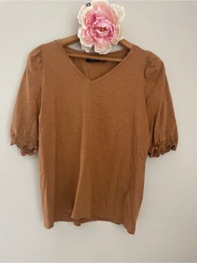 Rafaella Ella V-Neck Puff Sleeve Top in Light Fawn Brown Large Organic Cotton